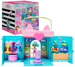 Gabbys Dollhouse, Dress-Up Closet Portable Playset with a Gabby Doll, Surprise Toys and Photo Shoot Accessories, Kids Toys for Ages 3 and up