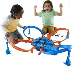 Hot Wheels Track Set with 1:64 Scale Toy Car, 4 Intersections for Crashing, Powered by a Motorized Booster, Criss-Cross Crash Track (Amazon Exclusive)