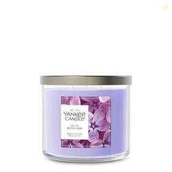 Yankee Candle Lilac Blossoms, Scented Candle, 14.5oz 3-Wick Candle Jar with up to 40 Hours Burn Time, Giftable
