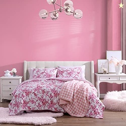 Betsey Johnson - Twin Quilt Set, Reversible Diamond Stitched Bedding with Matching Sham, Brushed Microfiber, Dorm Essentials (Floral Vineyard Pink)